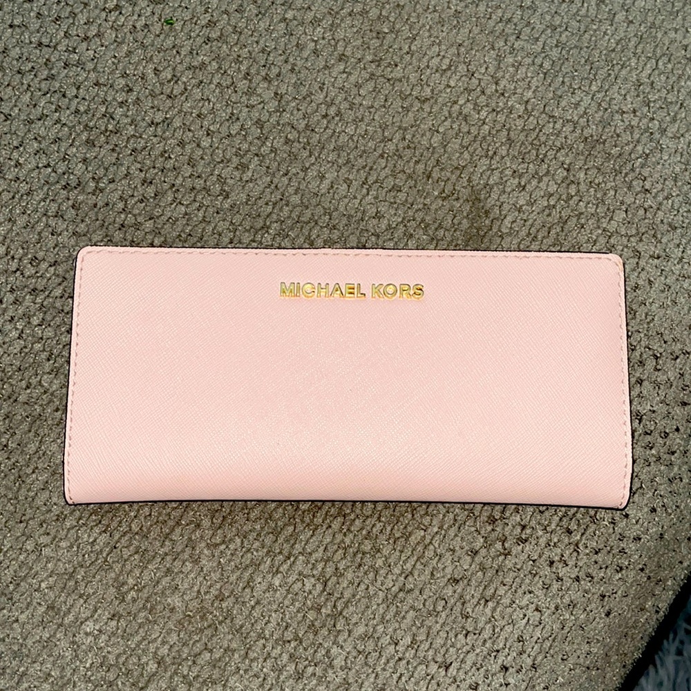 Michael Kors pale pink wallet